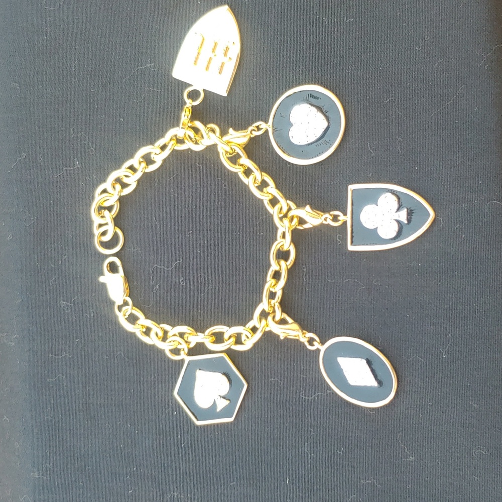 Feeling lucky today Women's gold plated charm bracelet-7 inches